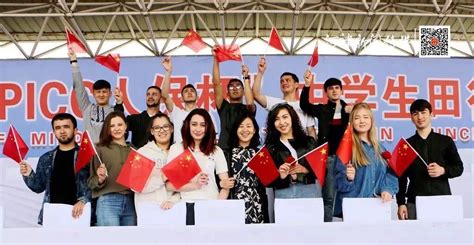 我校留学生赴河津参加运城市中学生田径运动会开幕式-国际交流与合作部（港澳台办公室）