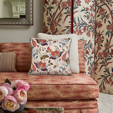 Botanic Charm Velvet Cushion Cover – Multicolor Floral Elegance