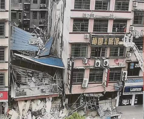 9人获救2人遇难30余人失联，长沙居民自建房倒塌是否涉及监管失职|自建房|长沙|救援_新浪新闻