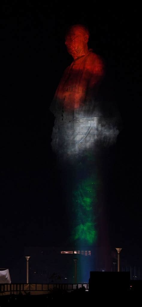 Statue of Unity: Prime Minister Narendra Modi attends laser show in ...