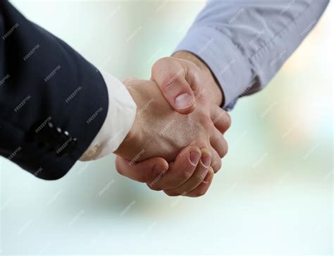 Bussiness Handshaking Walppaper 的图像结果