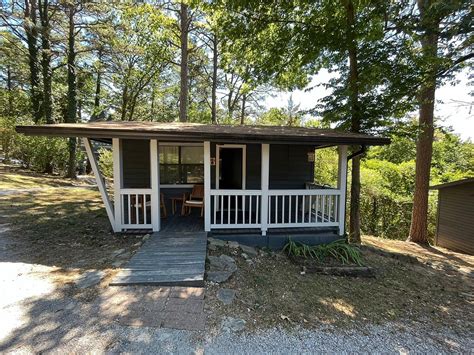 LOBLOLLY PINES ADVENTURE CABINS (Eureka Springs) - Campground Reviews ...