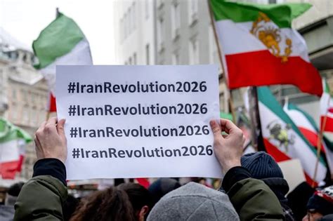 Iran protest death toll rises as alarm grows over crackdown 'massacre ...