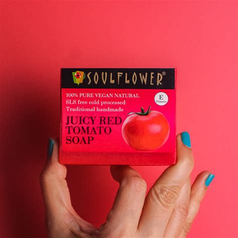 Anti-Tan & Brightening Juicy Red Tomato Soap