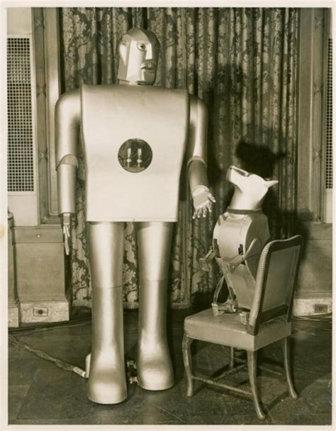 Realistic Humanoid Robots 的图像结果