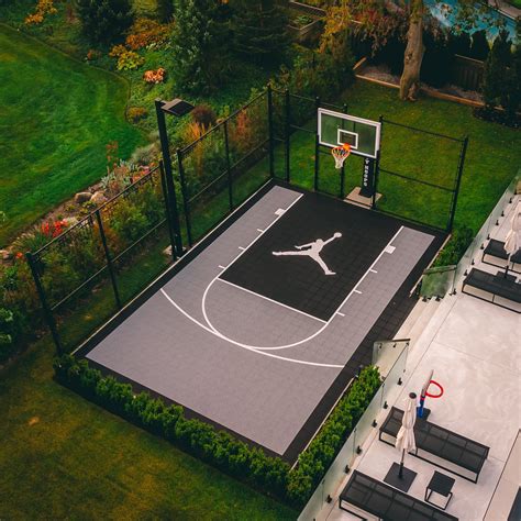 Stylish Outdoor Basketball Court Floor To Upgrade