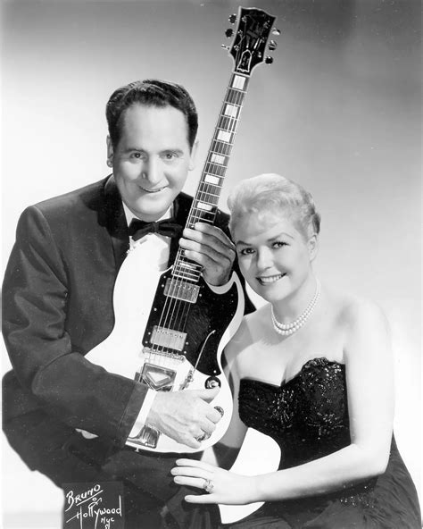 Paul Ford Stamperia Tutorials 的图像结果