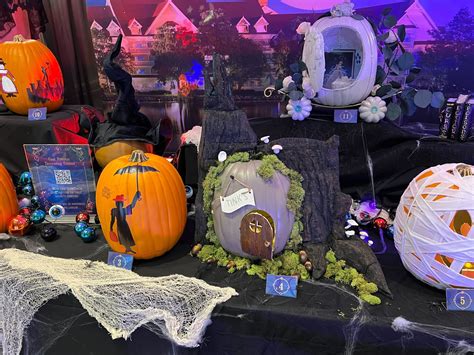 Cast Member Pumpkin Decorating Contest Begins at Disney’s Grand ...