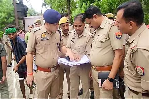 UP CM Yogi arrives in Hathras to meet victims of stampede incident