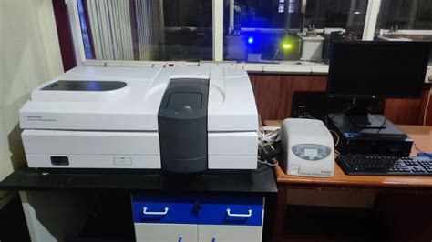 UV VIS NIR Spectrophometer - SCHOOL OF PURE AND APPLIED PHYSICS ...
