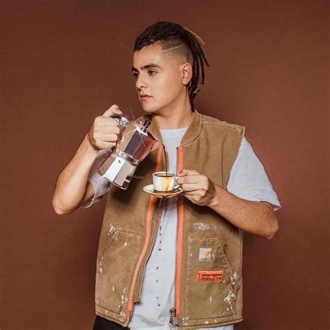 CONVERSÉ CON EL CIELO - DrefQuila - LETRAS.COM