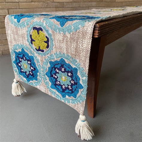 UZBEK SUZANI MEDALLION – NUR HOME