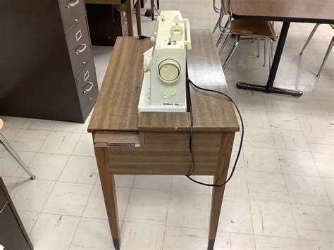 Image result for Singer Merritt 4552 Sewing Machine