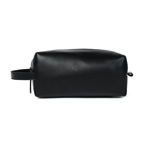 The Hamilton Leather Toiletry Bag — MaheTri