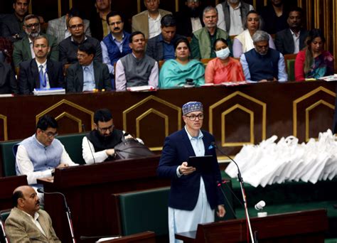 Roadmap for economic growth: CM Omar Abdullah presents JK's first ...