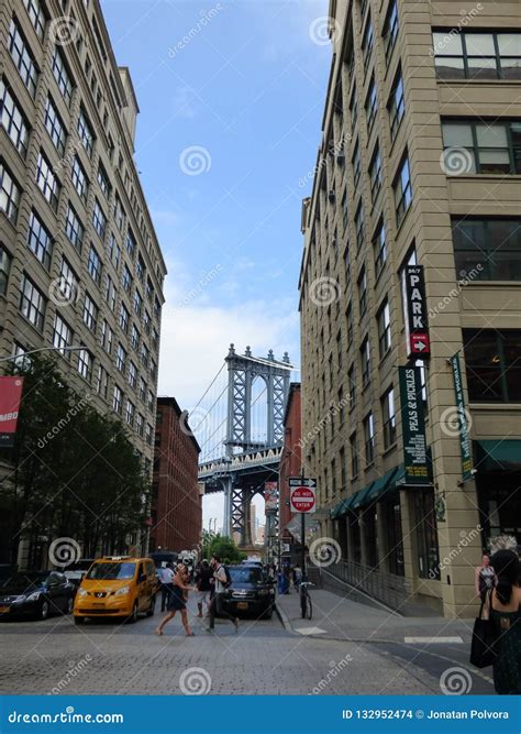DUMBO and Brooklyn bridge editorial stock image. Image of blogger ...