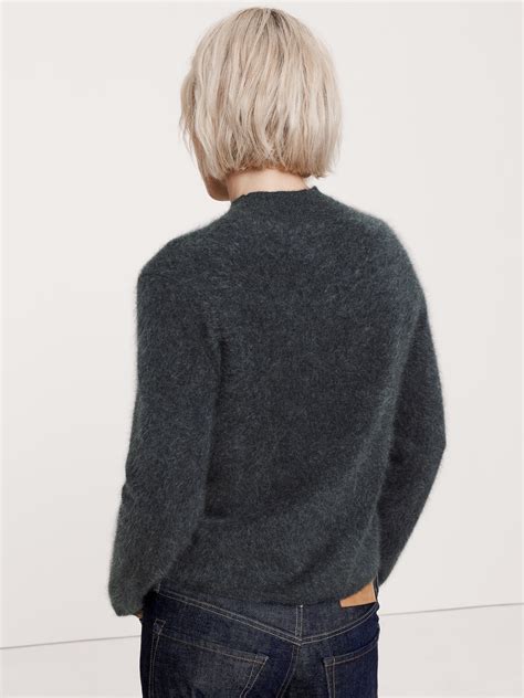Brushed Cashmere Mock-Neck Sweater | Banana Republic