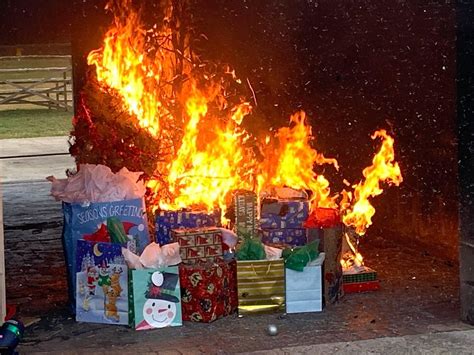 The Roast Of Christmas, 85 King St N, Waterloo, 10 December 2023 ...