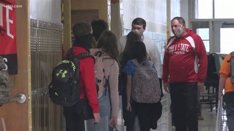 Oregon City Schools on hybrid learning model 1 week after break | wtol.com