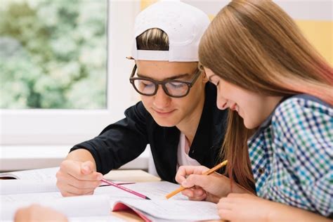 Strona 6 | Swiadectwo edukacyjne Zdjęcia - darmowe pobieranie na Freepik