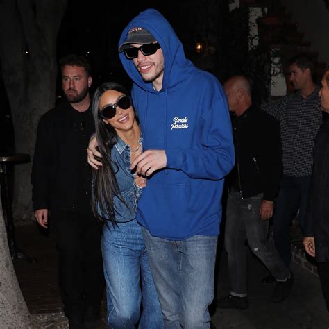 Kim Kardashian and Pete Davidson make their Red Carpet debut in style ...