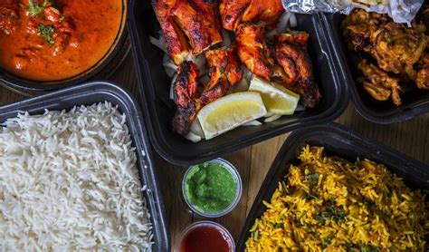 Let These 7 Iftar Meal Boxes Grace Your Dastarkhan This Ramadan ...
