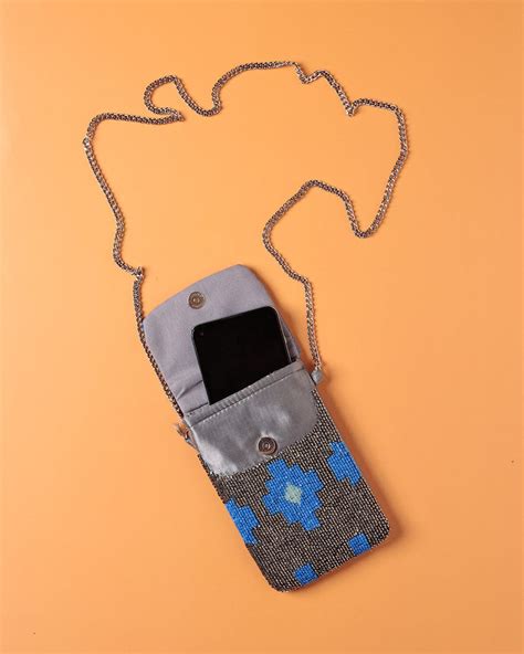 Buy Cushions Online, Cushion Covers, Bedding & Throws Online India ...