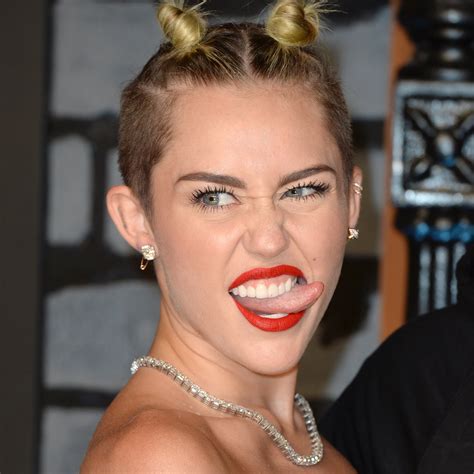 Miley Cyrus : bio, news, photos de Miley Cyrus - Closer