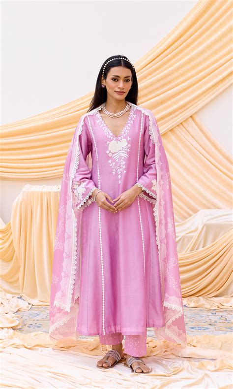Nour Set- Chanderi Patchwork Kurta Set with Digital Dupatta (set of 3 ...