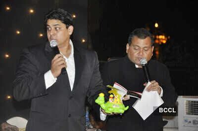 AAA crab race event at US Consulate, Mumbai - Photogallery