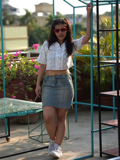 Summer outfit ideas to style your crop top effortlessly | TeenTrums