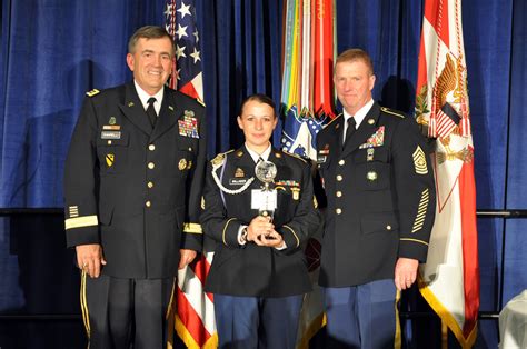 Warrior target acquired: USAMU champion wins Army Soldier of the Year ...