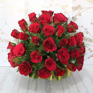 Red Roses Bouquet - Send Red Roses Online | Bunch of Red Roses | Giftalove