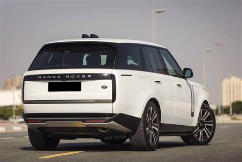 Rent Range Rover Vogue White in Abu Dhabi- SUV - Octane.Rent