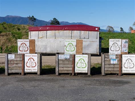 Refuse and recycling zones