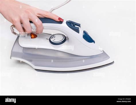 How to Iron a Large Tablecloth 的图像结果