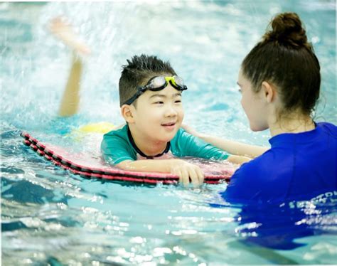 Swimming Lessons 的图像结果