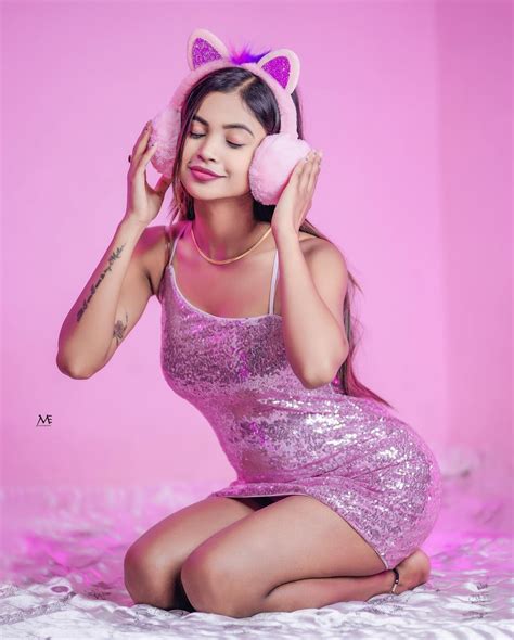 Sona Dey (new) : r/thighzone