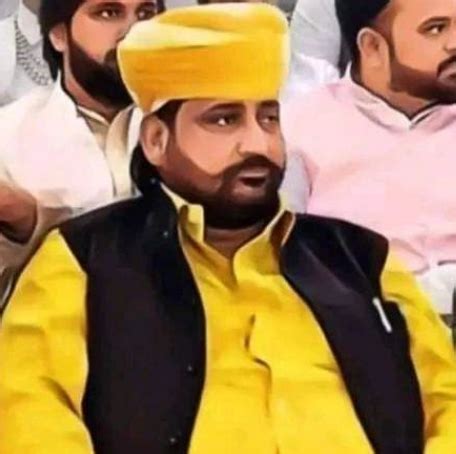 Who was Sukhdev Singh Gogamedi (Karni Sena Chief)? Age, Wife, Family ...