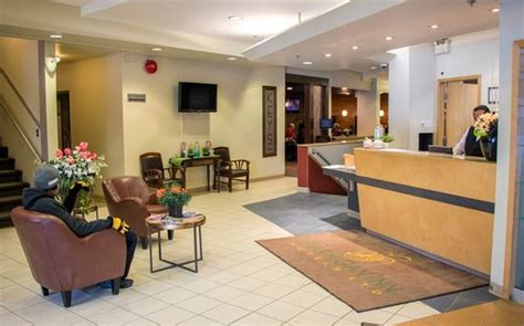 PTARMIGAN INN (Hay River, Northwest Territories) - Hotel Reviews ...