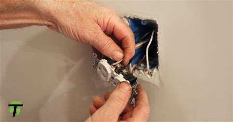 USB Plug Socket 的图像结果