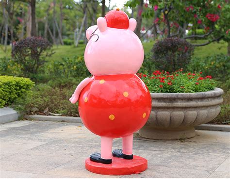 新年猪雕塑玻璃钢卡通猪摆件户外园林摆设商场春节美陈道具装饰品-阿里巴巴