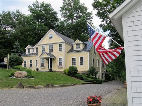 GREEN RIVER BRIDGE INN (Guilford) - B&B Reviews, Photos, Rate ...