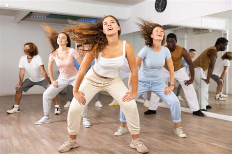 The 10 Best Twerk Classes Near Me (for All Ages & Levels)