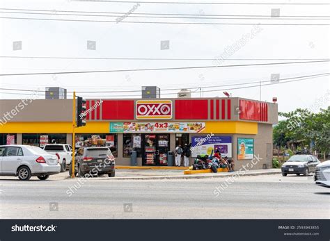 Oxxo Franchise Convenience Store Guadalajara Jalisco Stock Photo 2593943855 | Shutterstock