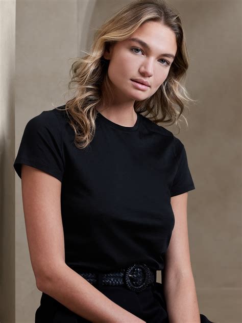 SUPIMA® Crew-Neck T-Shirt | Banana Republic