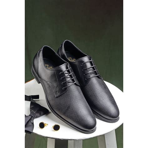 Formal Men Black Genuine Leather Derby Shoes – Redtape