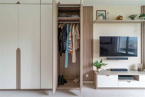 Wardrobe and Entertainment Unit