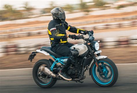 Royal Enfield Introduces Gymkhana Rider Training Program in Bengaluru ...