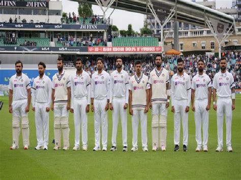 Eng vs Ind, 4th Test: Kohli and boys sport black armbands in Vasudev ...